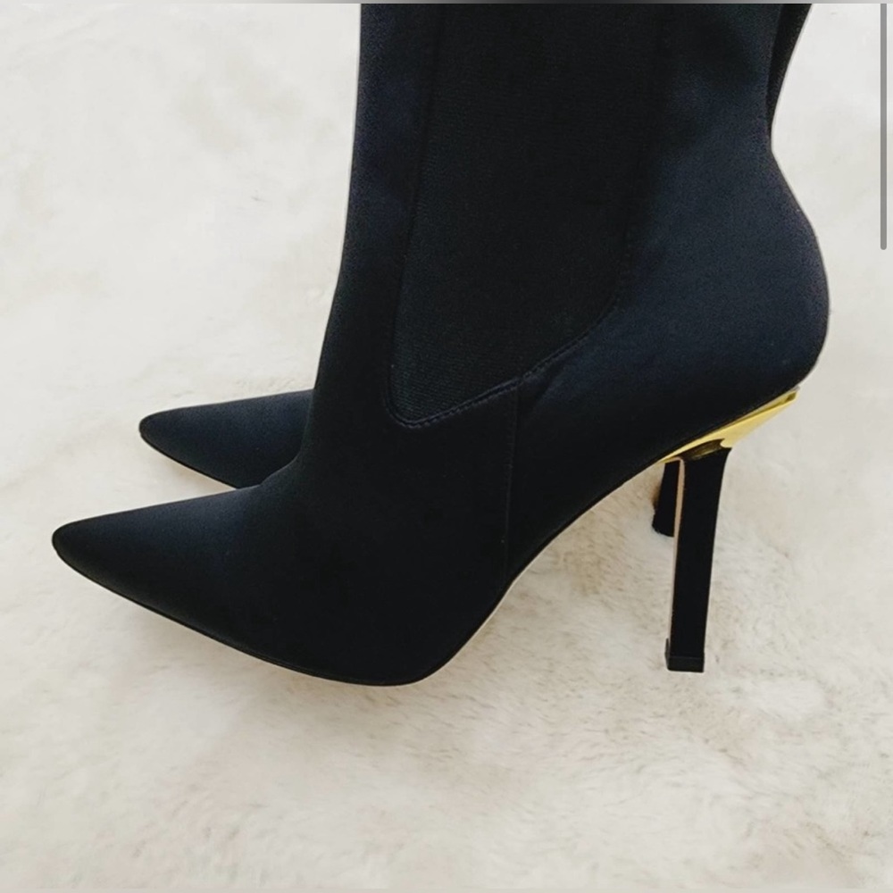 NEW Good American Black Neoprene High Kickstand Heeled Ankle Boot
